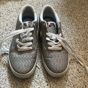 Nike men’s  Multicolor Sneakers